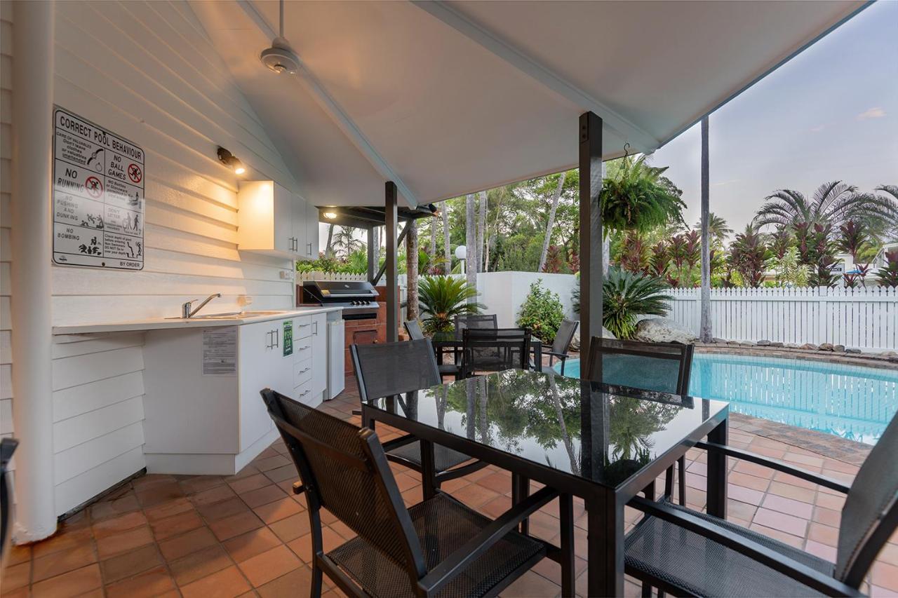 Garrick House Aparthotel Port Douglas Ngoại thất bức ảnh
