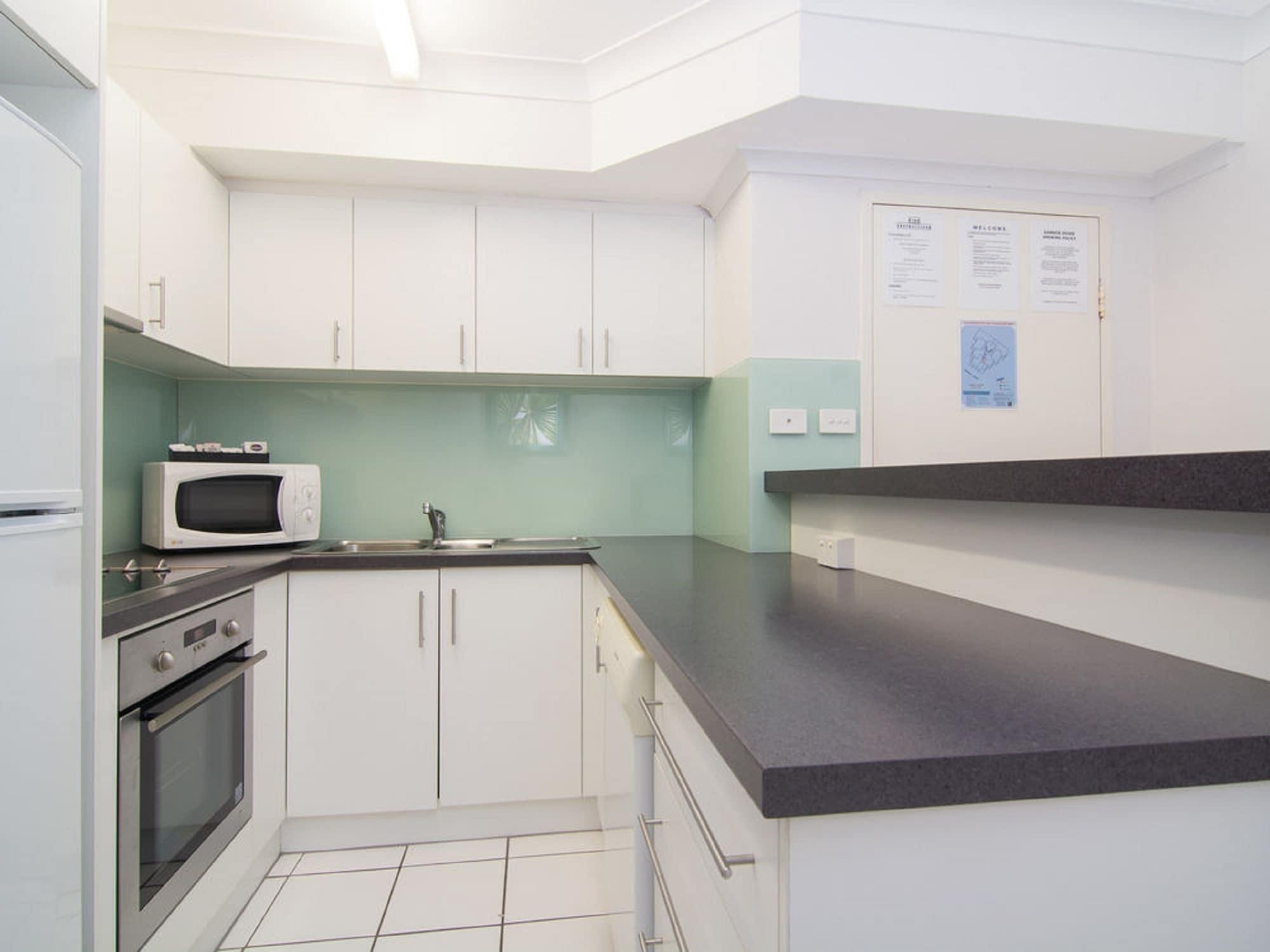 Garrick House Aparthotel Port Douglas Ngoại thất bức ảnh