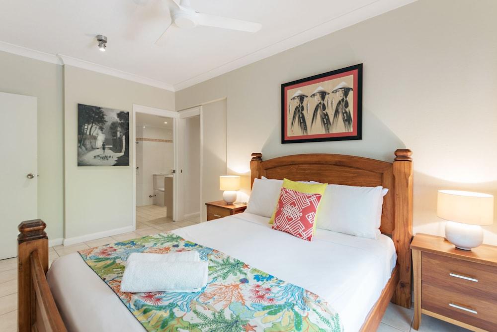 Garrick House Aparthotel Port Douglas Ngoại thất bức ảnh