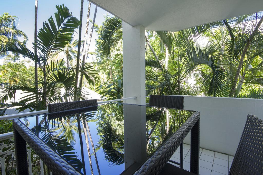 Garrick House Aparthotel Port Douglas Ngoại thất bức ảnh